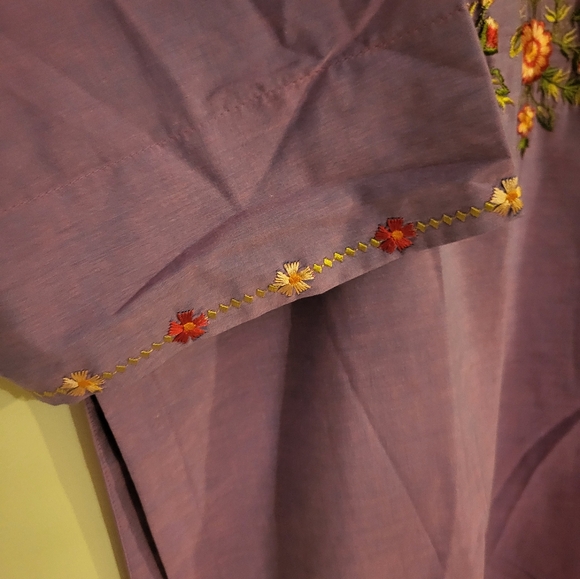 Shirt and pants - Picture 2 of 4